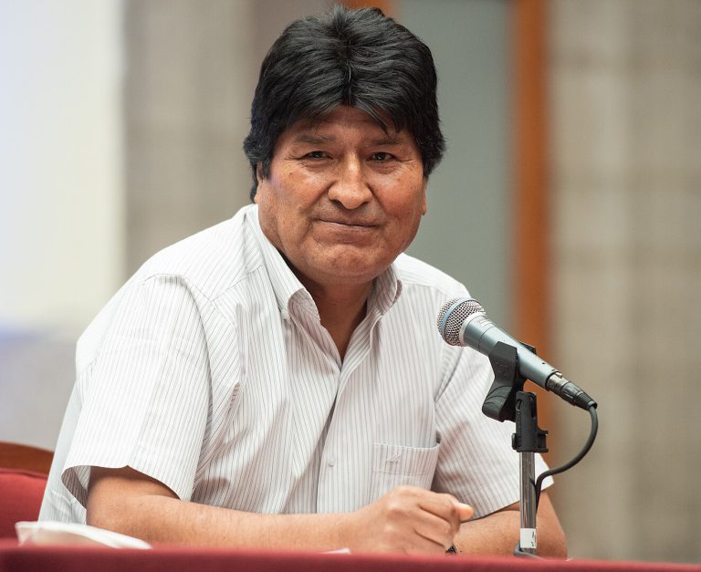 1322px-Conferencia_de_Prensa_de_Evo_Morales_en_el_Museo_de_la_Ciudad_de_México_6_(cropped)