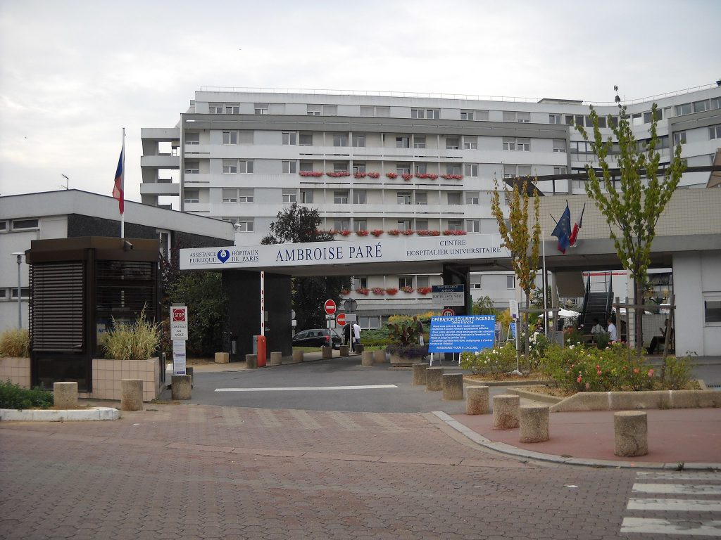 2048px-Boulogne-Billancourt_-_Hôpital_Ambroise_Paré