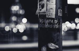 Big Data source https://unsplash.com/photos/gpjvRZyavZc