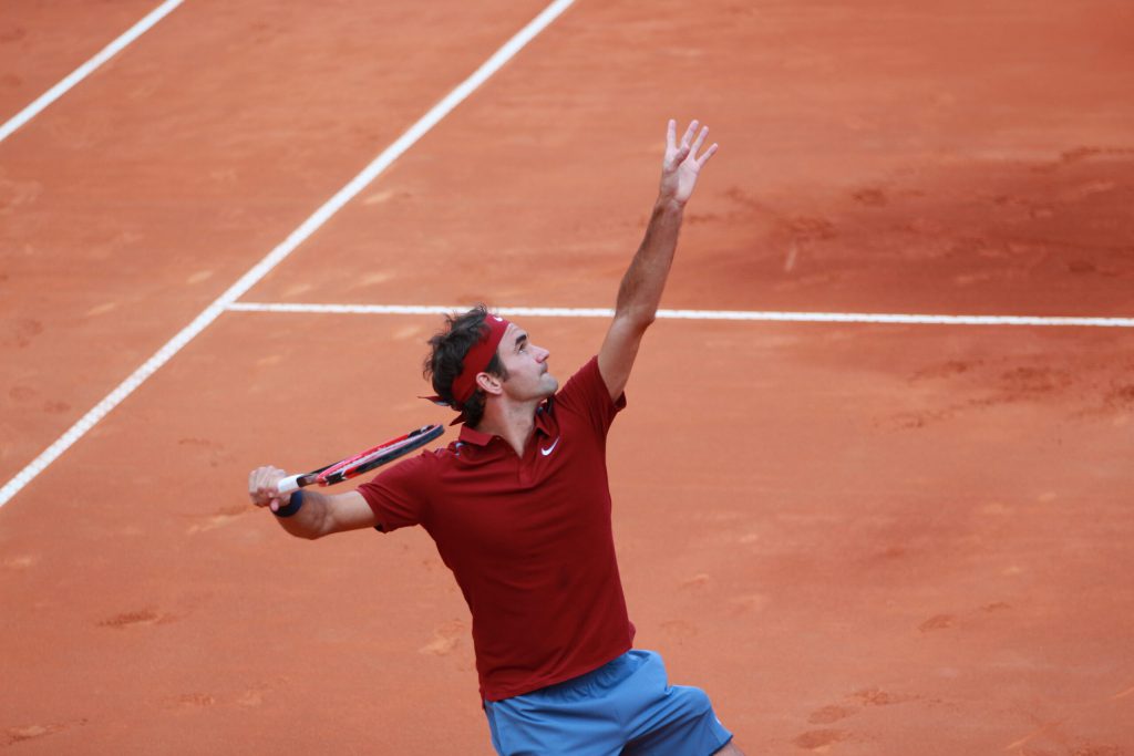 Fed_Trophy_Pose_(2)_(26768602240)